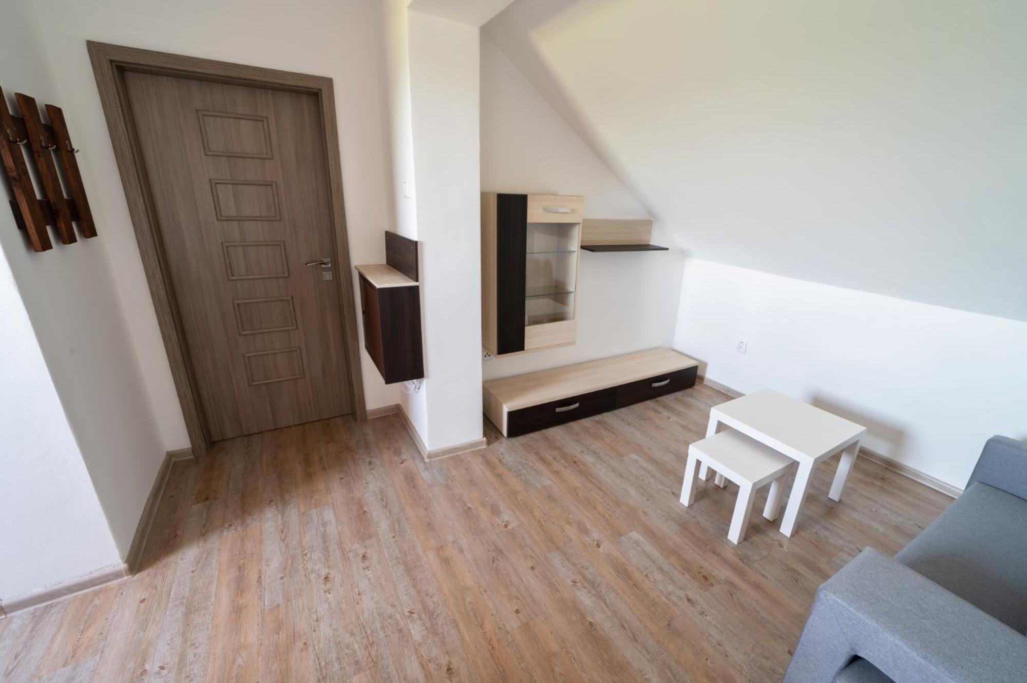 Hotel Formule à Perštejn Extérieur photo